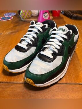 Nike youth air max 90 LTR leather air max unit retro running sneakers green 6Y